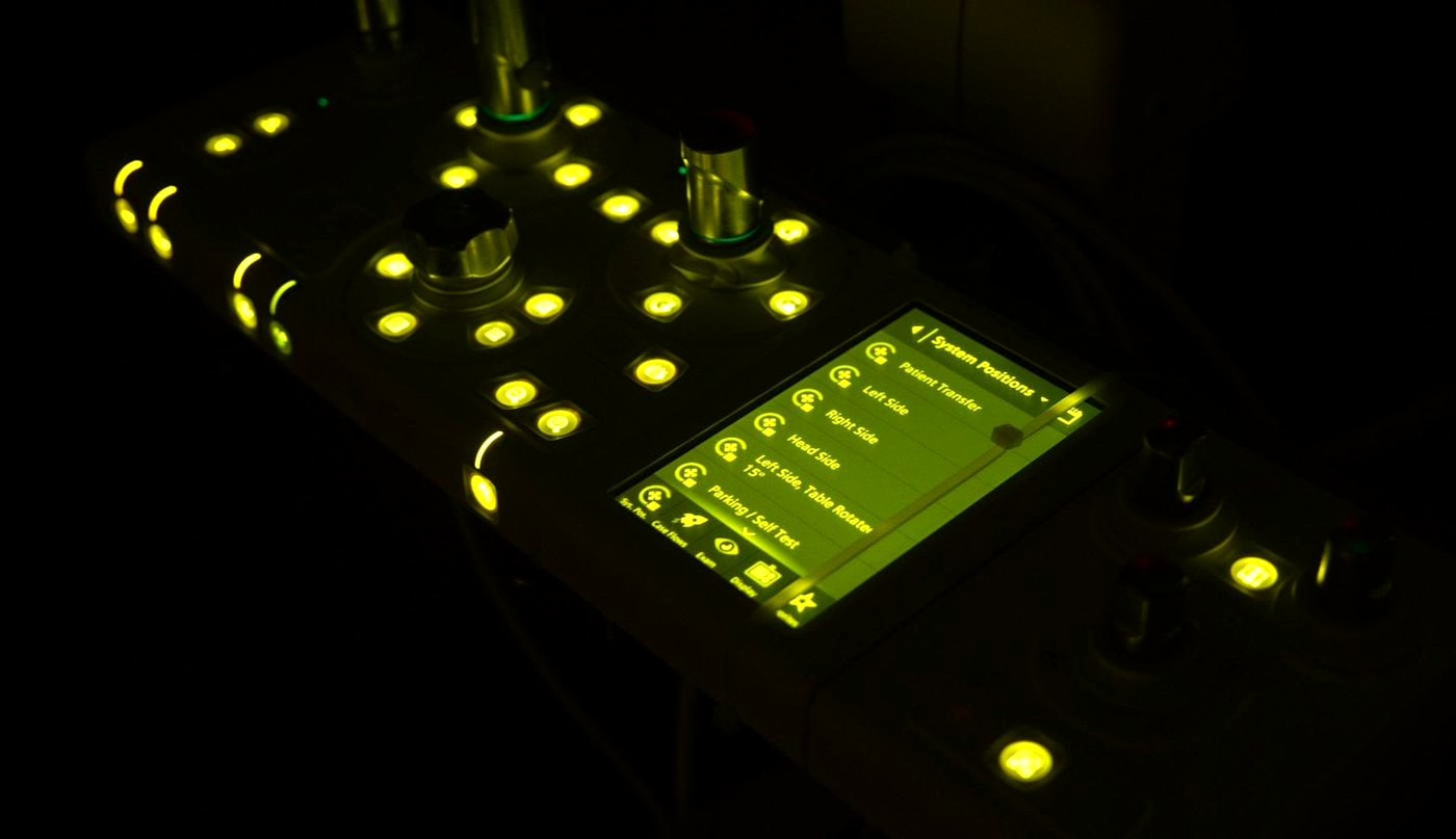 Real operating theatre surfaces revealed under BioTorch 445nm